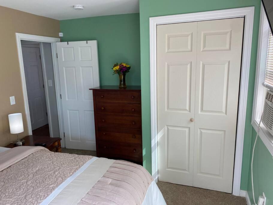 Sunny One Bedroom In Historic Downtown Dover Exterior photo
