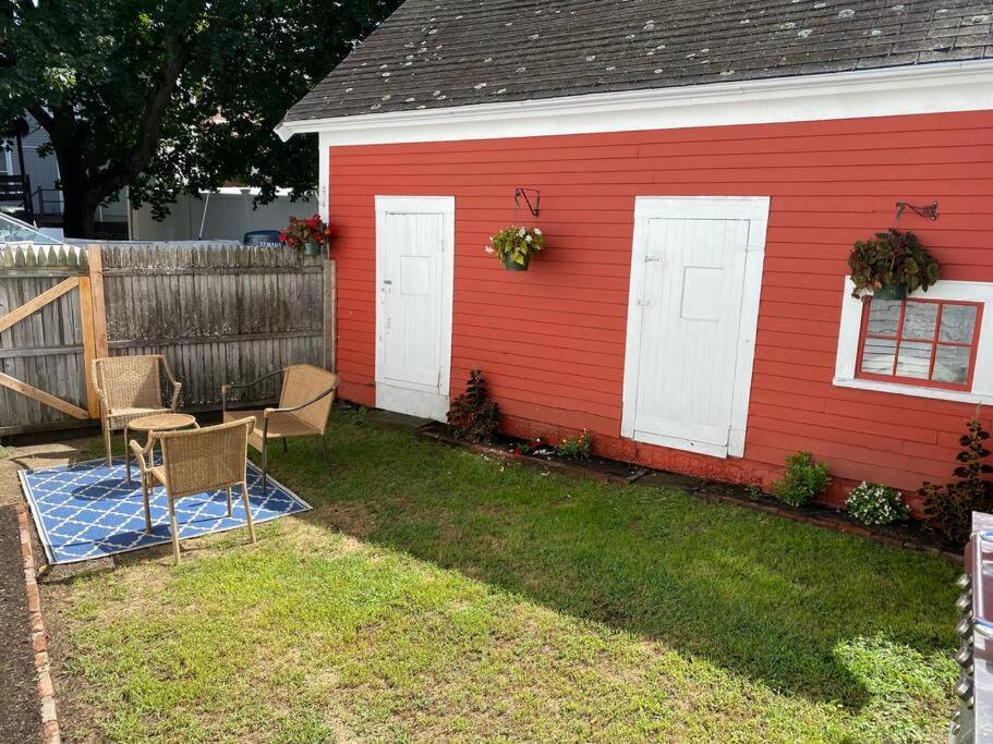 Sunny One Bedroom In Historic Downtown Dover Exterior photo